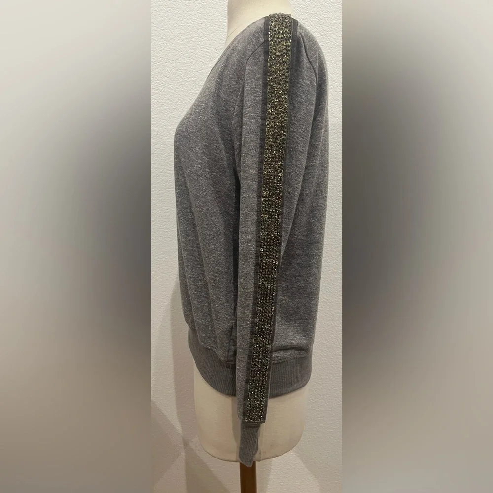 Olivia Moon XS Gold Sequined Long Sleeve Sweater‎ Top.